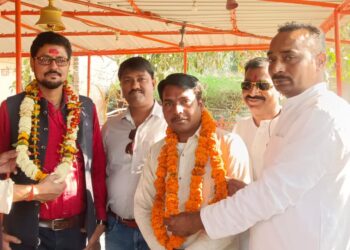 पूर्वांचल पत्रकार एकता समिति की बैठक सम्पन्न, सर्वसम्मति से कृपाशंकर पांडेय को चोपन इकाई का अध्यक्ष बनाया गया।