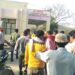 डाला नप कर्मचारियों ने कार्य का किया बहिष्कार पुलिस प्रताड़ना का लगाया आरोप।