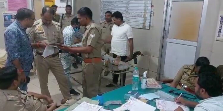 दो पक्षों में हुए विवाद में चली गोली से मचा हड़कंप, एक कि हालत गम्भीर।
