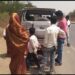 टीयूवी कार अनियंत्रित होकर विद्युत पोल में टकरा गई, बाल बाल बचे सवार।