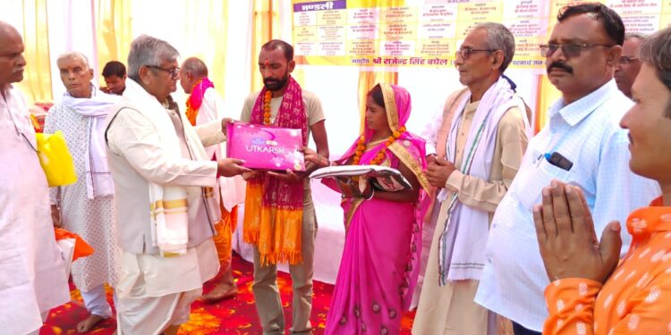 अजीरेश्वर धाम में सम्मान समारोह और विशाल भंडारे के साथ अखण्ड हरिकीर्तन का समापन।