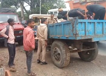प्रेमी युगल ने जंगल मे की आत्महत्या।