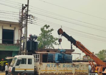 बीजपुर में बदला ट्रांसफार्मर लोगो ने ली राहत की सांस।