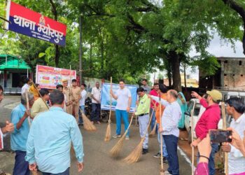 *ग्राम पंचायत म्योरपुर में स्वच्छता, प्लास्टिक मुक्त अभियान एवं वृक्षारोपण कार्यक्रम संपन्न