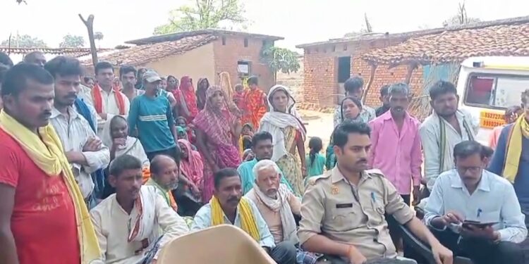 दिल्ली कमानेगए युवक का शव आया घर परिजनों मे कोहराम।