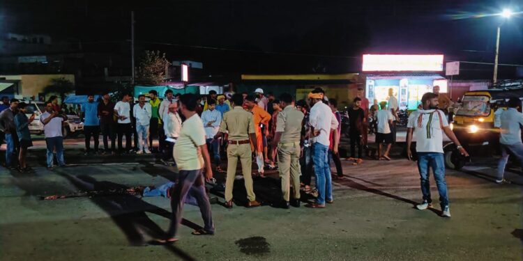 वाराणसी शक्तिनगर राजमार्ग पर अज्ञात वाहन की चपेट में आने से अधेड़ व्यक्ति की मौके पर मौत