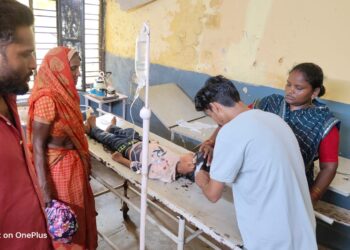 ननिहाल में आए 6 वर्षीय बालक को कार ने मारी टक्कर हालत गंभीर रेफर।