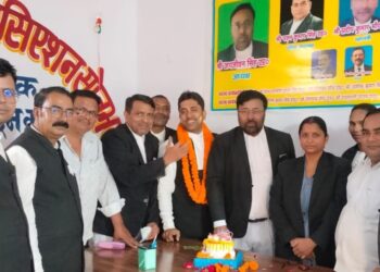 डिस्ट्रिक्ट बार एसोसिएशन सोनभद्र की मांग अधिवक्ता प्रोटेक्शन एक्ट लागू हो।