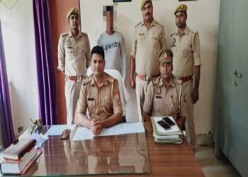 पुलिस को मिली बड़ी सफलता, 25 हजार का इनामी अभियुक्त गिरफ्तार।