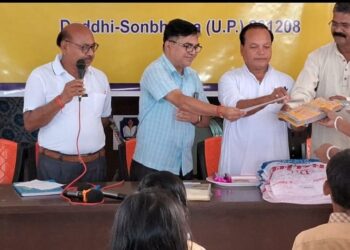 शिक्षक के बिना बच्चों का सर्वागीण विकास असंभव है- चैयरमेन कमलेश मोहन।।