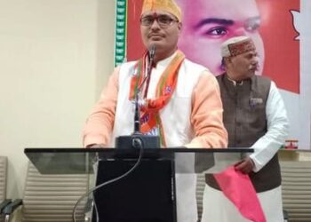आदेश की अवहेलना: तबादले के बाद भी जमे कर्मचारी, किसानों में भारी आक्रोश।।