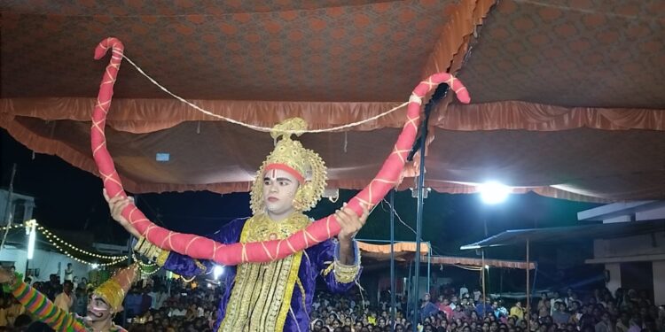 श्रीराम ने तोड़ा शिव धनुष, राजा जनक का प्रण हुआ पूरा।