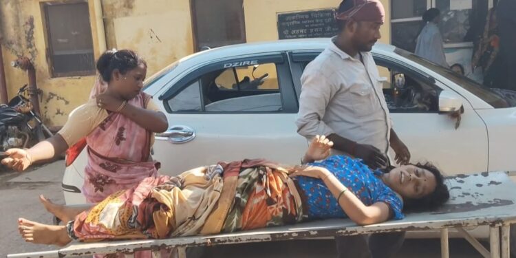 विंढमगंज सरकारी अस्पताल का घिनौना कारनामा – डिलीवरी मरीज से वसूले 500 रुपये, हालत बिगड़ी तो रेफर।