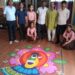 कलाकृति से बच्चों ने मोहा मन *यूपीएस ढुटेर के छात्र-छात्राओं ने बनाई आकर्षक रंगोली, दीया।