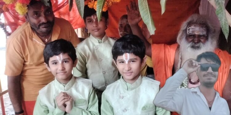 251 जड़ी बूटियों से निर्मित हवन सामग्री से दी गई आहुति. पंचकुंडीय विराट रुद्र महायज्ञ के चौथे दिन यज्ञ मंडप की परिक्रमा को उमड़ी भीड़।