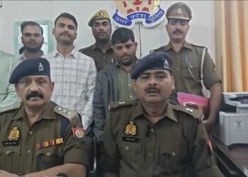 बसों में रेकी कर के लोगो का गहना, सामान उड़ाने वाले गैंग का पुलिस ने किया खुलासा।
