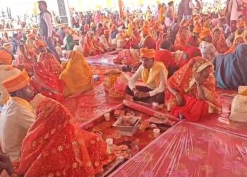 400जोड़ो ने लिए अग्नि के सात फेरे।