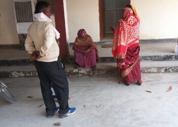 दो दशक से फरार चल रही धोखेबाज महिला भेजी गई जेल।