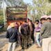 बीजपुर में मवेशियों से भरी डीसीएम पकड़ी।