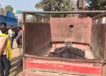 शराबी पति ने डंडे से पीट -पीट पत्नी को मार डाला।