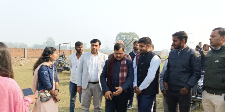 विधि महाविद्यालय के शिक्षार्थियों के बीच न्यायाधीश ने मनाई स्वामी विवेकानंद जयंती ।