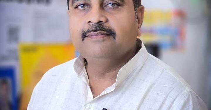 यूपी 64 की प्राइवेट गाड़ियों का टोल मुक्त हो: डॉक्टर धर्मवीर तिवारी।।