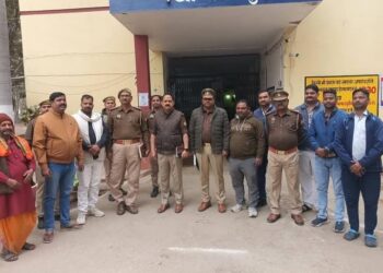 प्रभारी निरीक्षक के स्थानांतरण पर दी गई भावभीनी विदाई।।