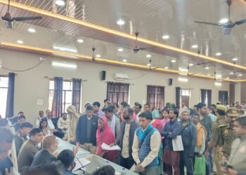 जिलाधिकारी ने किया दुद्धि तहसील का निरीक्षण।