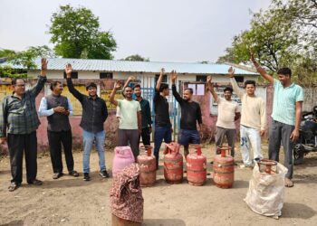 बीजपुर में एलपीजी सिलेंडर संकट गहराया, आम जनता बेहाल ।