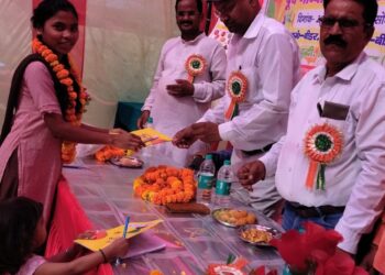पूर्व माध्यमिक विद्यालय बीड़र में धूमधाम से हुई शारदा संगोष्ठी,मनाया गया वार्षिकोत्सव— 23 मार्च,सोमवार को ब्लॉक दुद्धी के पूर्व माध्यमिक विद्यालय बीड़र में शारदा संगोष्ठी,न्याय पंचायत स्तरीय शैक्षिक संगोष्ठी।
