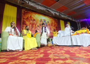 भेष बदलकर भगवान भोलेनाथ ने किए बालक राम के दर्शन भजनों पर झूमे भक्त।