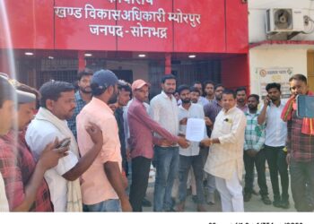 नेमना कम्पोजिट विद्यालय में बच्चों का विदाई एंव प्रतिभा समान समारोह का आयोजित।