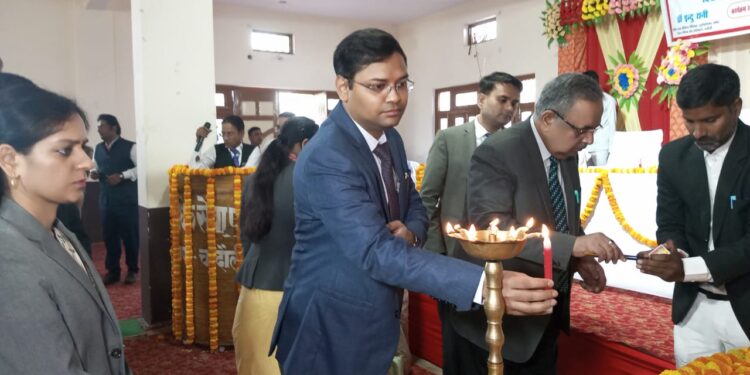 चंदौली में आयोजित पंच जनपदीय कलस्टर आधारित पीएलवी प्रशिक्षण सम्पन्न।