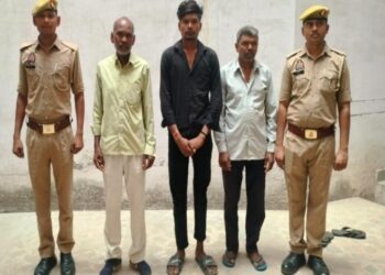 दुद्धी पुलिस की बड़ी कार्रवाई03 वारंटी अभियुक्त गिरफ्तार, न्यायालय में किया गया पेश।