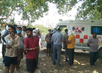 संदिग्ध परिस्थितियों में सीमेंट कर्मचारी का शव बंद कमरे में मिलने से क्षेत्र में हड़कंप।