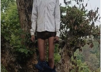 चेतवां जंगल में पेड़ से लटका मिला युवक का शव, परिजनों ने उठाए सवाल ।।