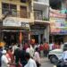 दुद्धी NH-39 पर बोलेरो बिजली पोल से टकराई, बाइक को बचाने में हुआ हादसा।