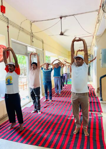 अंतर्राष्ट्रीय योग दिवस : नियमित योग करने का दिलाया गया संकल्प।