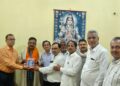 दी सोनभद्र टैक्स बार एसोसिएशन ने एडिशनल कमिश्नर उदय भान सिंह को भावभीनी विदाई दी