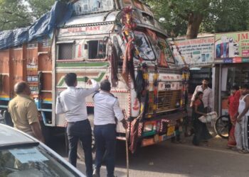 दुद्धी में जाम बना नासूर, प्रशासनिक व्यवस्था पर उठे सवाल।
