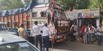 दुद्धी में जाम बना नासूर, प्रशासनिक व्यवस्था पर उठे सवाल।