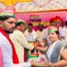 समाजवादी पार्टी कार्यकर्ताओं ने धूमधाम से मनाया अखिलेश यादव का जन्मदिन