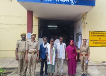 बीजपुर पुलिस की बड़ी कार्रवाई: 5 साल पुराने मामले में चार वारंटी गिरफ्तार ।।