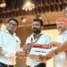 सासाराम मे आयोजित कार्यक्रम मे सम्मानित हुए विकास।