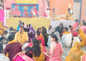 गुरु पूर्णिमा पर विंढमगंज में गायत्री परिवार का भव्य आध्यात्मिक आयोजन।