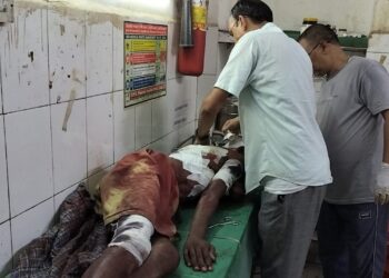 मछली मारने गये अधेड को मगरमच्छ ने किया लहू लुहान।