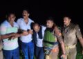 सोनभद्र पुलिस का बड़ा ऑपरेशन: मुठभेड़ में ₹25 हजार का इनामी लुटेरा गिरफ्तार, ₹62.22 लाख के लूटे गए आभूषण बरामद।