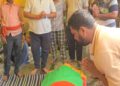 भाजपा बूथ अध्यक्ष रविकांत दूबे को भाजपा ध्वज ओढ़ाकर दी गई अंतिम विदाई।