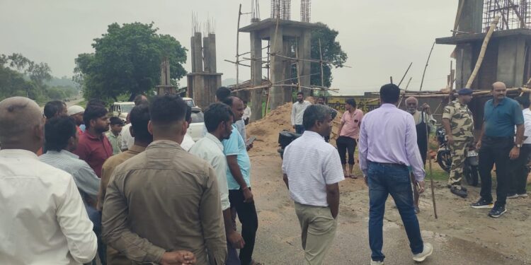 ट्रेन की चपेट में आने से युवक की दर्दनाक मौत ।।