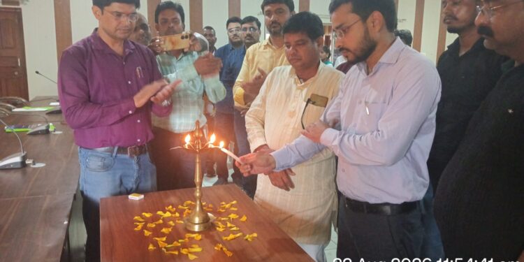 पंचायत मे स्वंय के आय के स्रोत(ओएसआर)के बारे मे दिया प्रशिक्षण।